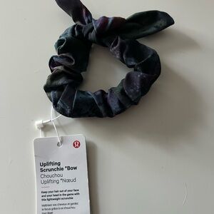 Lululemon Uplifting Scrunchie Bow